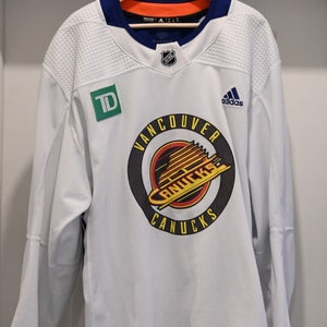 Team Issued Vancouver Canucks MIC(Made in Canada) Skate Practice Jersey Adidas