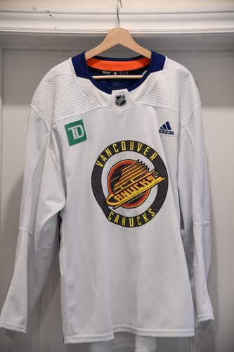 Team Issued Vancouver Canucks MIC(Made in Canada) Skate Practice Jersey Adidas