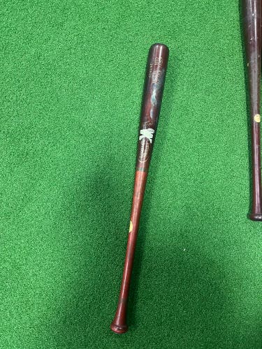 Louisville Slugger M9 1XX Maple model 110 33.5