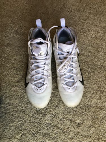 White Used Size Men's 10.5 (W 11.5) Adult Men's Nike Mid Top Molded Cleats