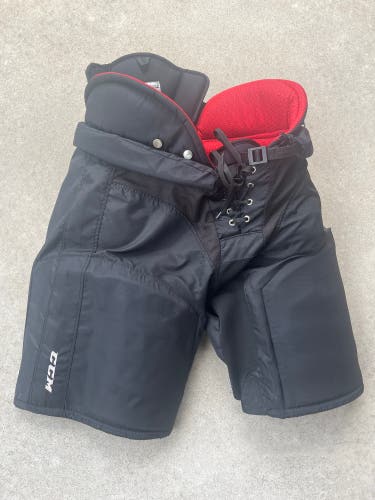 Pro Stock CCM HP45 Hockey Pants Black Size Large + 2