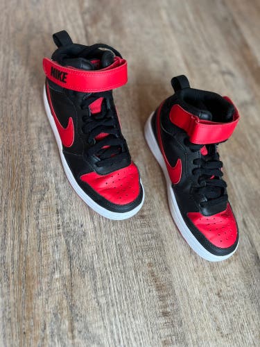 Kids Nike High top Basketball shoes