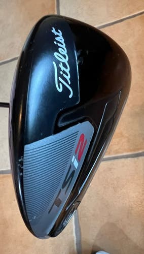 Used Men's Titleist TSi2 Right Handed Driver Stiff Flex 9 Loft