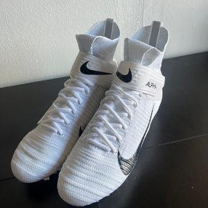 Nike alpha menace Flynit control 360