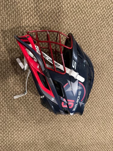 Maverik Showtime helmet