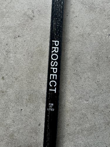 New Senior Bauer Right Hand P28 77 Flex Pro Stock Vapor Hyperlite 2 Hockey Stick Blackout Pro+