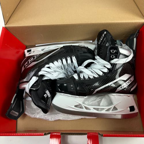 Brand New CCM AS-V Pro Hockey Skates - Size 9.75 Tapered - #K34