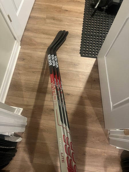 New Bauer Right Handed Vapor FlyLite Hockey Stick