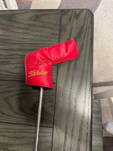 Used Scotty Cameron Right Handed 35" Putter