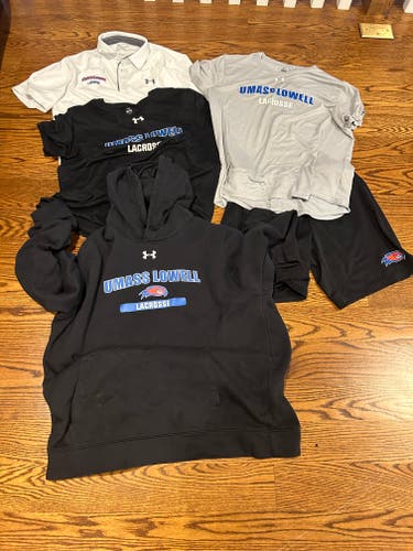 Used Large/Extra Large Men's Under Armour Shirt