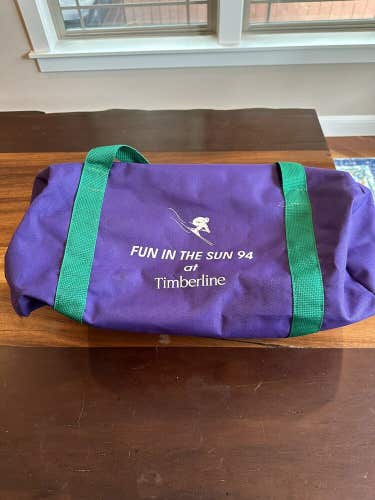 Vintage Y2K 94 Timberline Oregon Ski Duffel Bag Purple