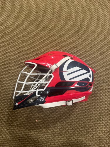 Maverik Showtime helmet