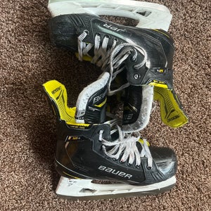 Used Intermediate Bauer Regular Width   6 Supreme M4 Hockey Skates