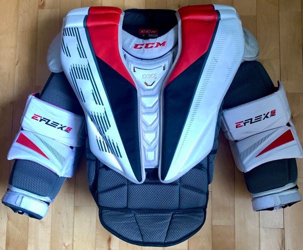 CCM Eflex 5 Pro Chest Protector - Sr Med