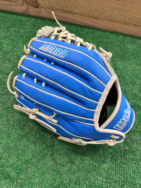Wilson 2024 Autism Speaks A2000 PF92SS 12.25" Right Hand Throw Outfielder Baseball Glove