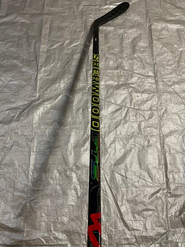 Sher-Wood Right Handed P28 Rekker Legend Pro Hockey Stick