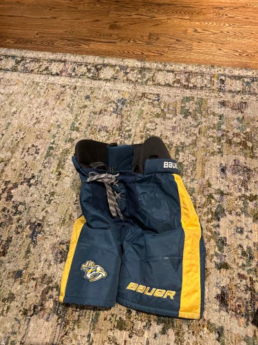 Used Senior Medium Bauer Hockey Pants