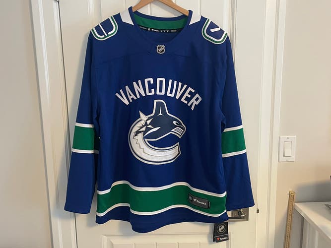 BNWT Official Fanatics Breakaway Vancouver Canucks Jersey Size XL Extra Large