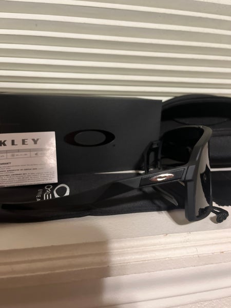 Brand New Oakley Sutro All Black