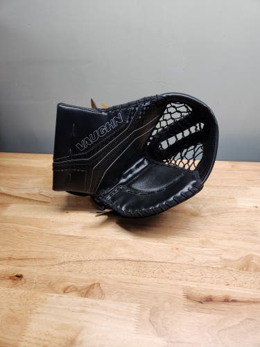 Intermediate Vaughn V10 Glove