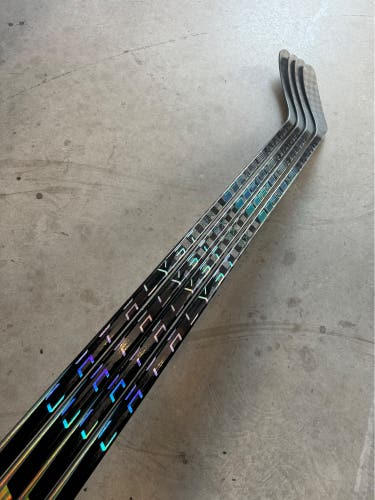 NHL Mathieu Joseph New Senior True Left Hand 75 Flex P28 Pro Stock Catalyst 9X Hockey Stick