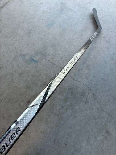 NHL Used Senior Bauer Left Hand P14 82 Flex Pro Stock Vapor Hyperlite 2 Hockey Stick