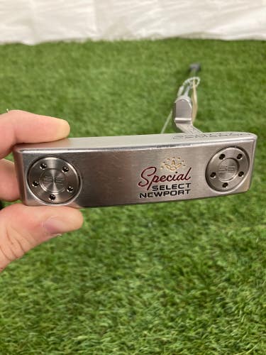 Used Men's Scotty Cameron Special Select Newport Blade Putter Right Handed 34"