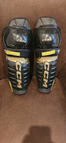 CCM Tacks AS-V Pro 12" Shin Pads