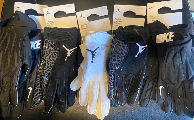 Lot of 19  BRAND NEW!!  NIKE D TACK and SUPERBAD FOOTBALL Gloves!!