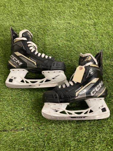 Used Senior CCM Tacks AS-570 Hockey Skates Size 6.5