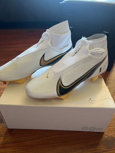BN Nike Custom Vapor Cleats Size 9