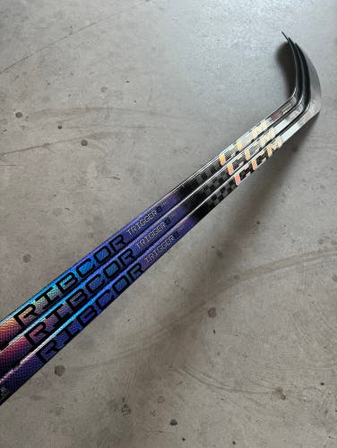 NCAA New Intermediate CCM Right Handed 65 Flex P92M Pro Stock RibCor Trigger 8 Pro Hockey Stick