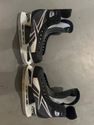 Reebok 3k Fitlite Hockey Skates - LIKE NEW