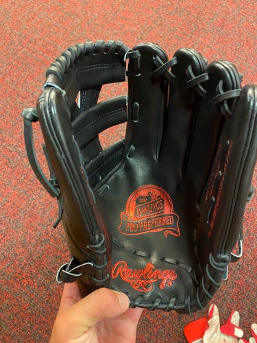 New  Outfield 12.75" Pro Preferred Baseball Glove