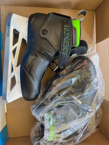 Bauer Konekt Goalie Skate Size 8-8.5