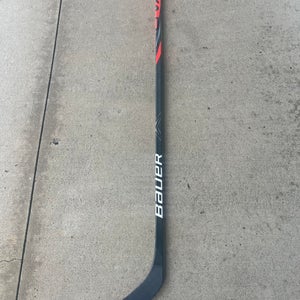 New Senior Bauer Right Handed 87 Flex P28 Pro Stock Vapor X Team Hockey Stick