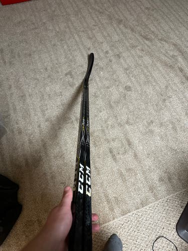 2 Used CCM Right Handed P28 Super Tacks 2.0 Hockey Stick