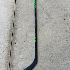 New Senior Bauer Right Handed 87 Flex P92 Pro Stock Nexus ADV Hockey Stick
