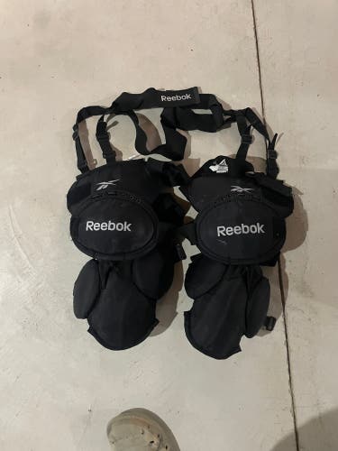 Reebok goalie knee pads