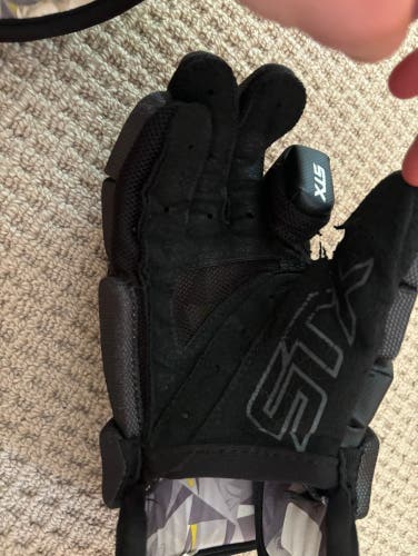 Used  STX 10" Stallion 200 Lacrosse Gloves