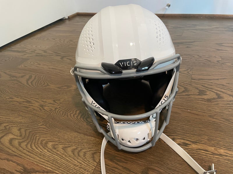 Large Youth Vicis ZERO2 Helmet (Barely Used) w extra DLTA pods and visor