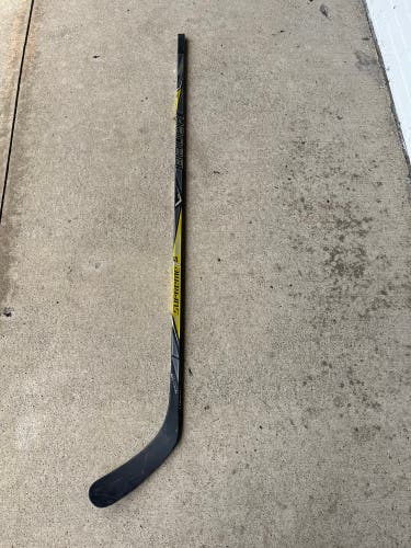 New Senior Bauer Right Handed Flex 87 P92 Pro Stock Supreme 2S Pro Hockey Stick