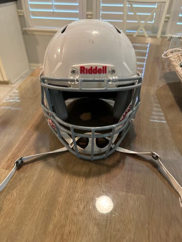 Riddell Medium Helmet -2023