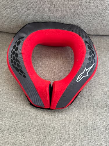 Youth Alpinestars Neck Roll