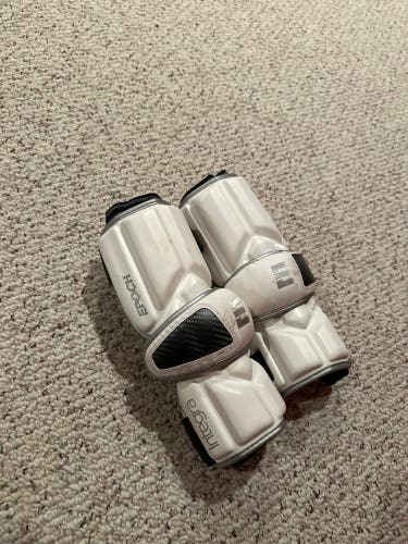 Epoch Integra elbow pads