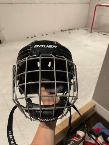Bauer Ims 5.0 helmet Size Small Barely Used