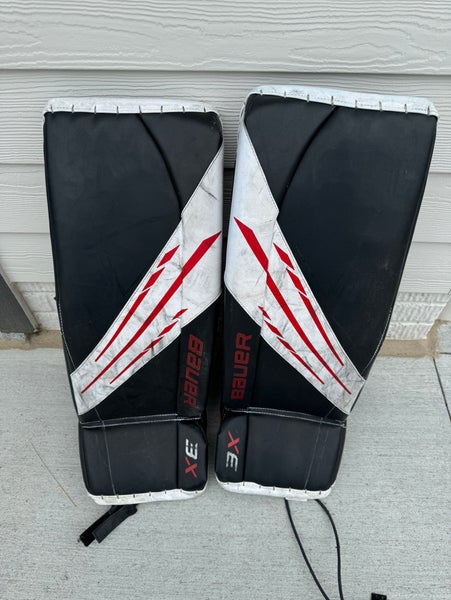 Used Intermediate Bauer Vapor 3X Goalie Leg Pads