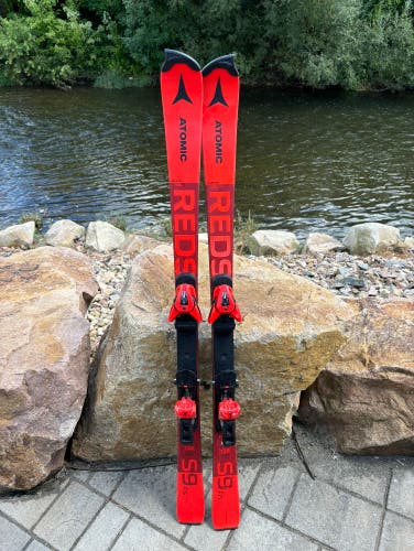 138 Atomic Redster S9 SL