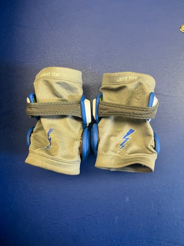 Air Force Lacrosse Lightly Used Adult Maverik Arm Pads