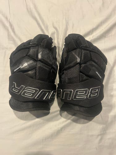 Bauer Mach 14” Gloves